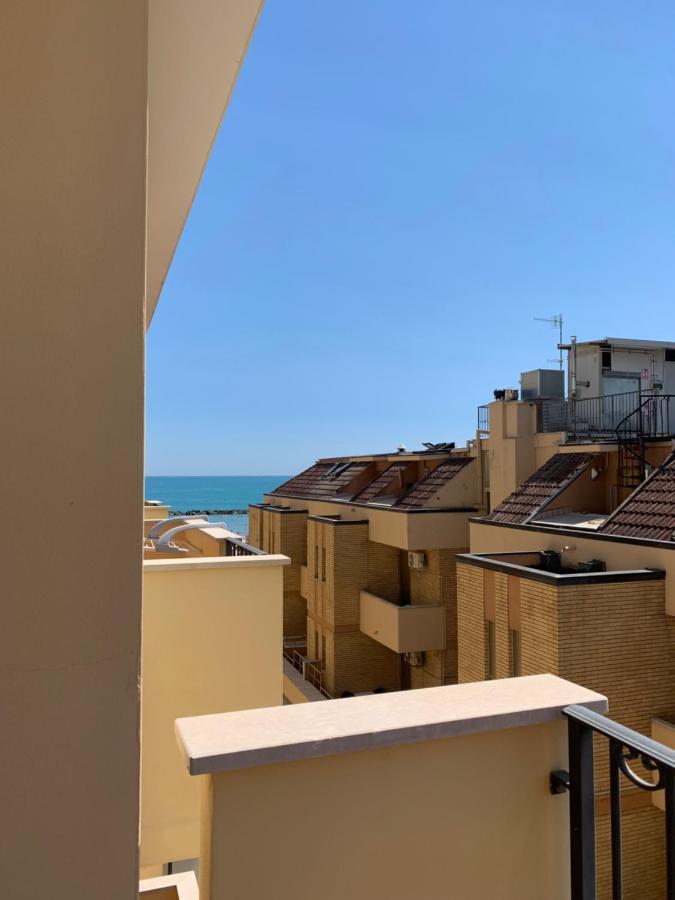 Hotel Bahia San Benedetto del Tronto Exterior foto