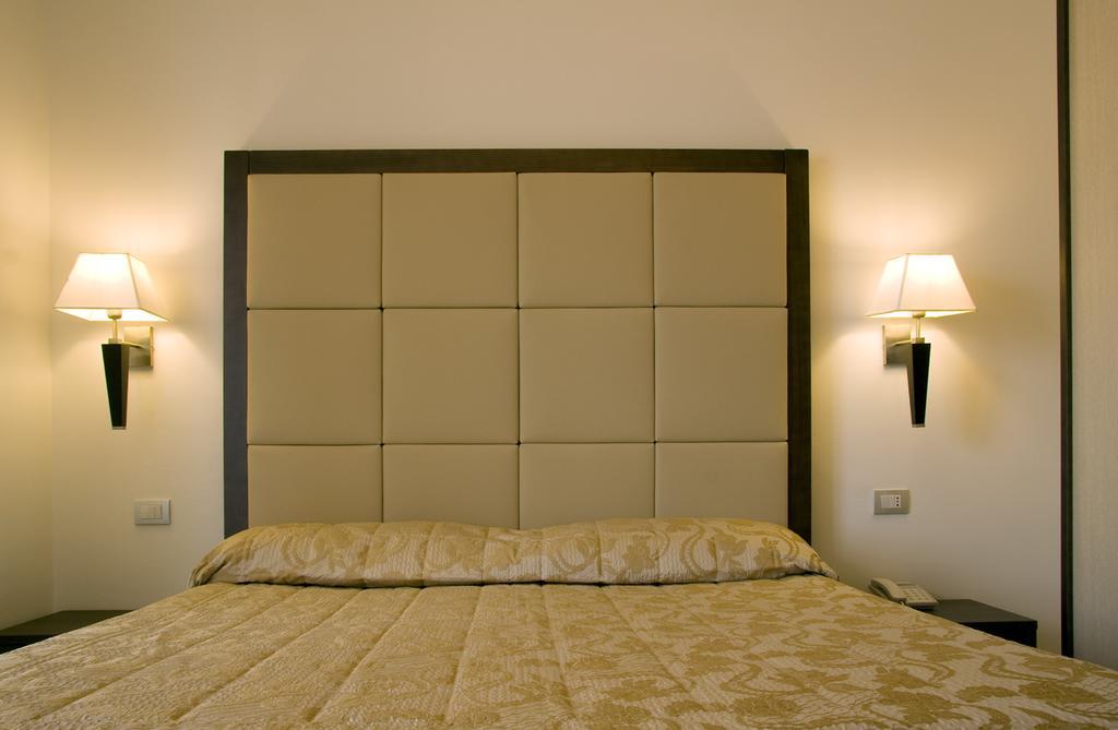 Hotel Bahia San Benedetto del Tronto Quarto foto
